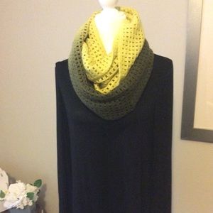 Infinity scarf